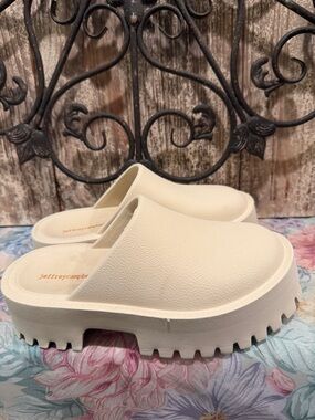 Lugged Platform Clogge cream JEFFREY CAMPBELL sz 8 mules